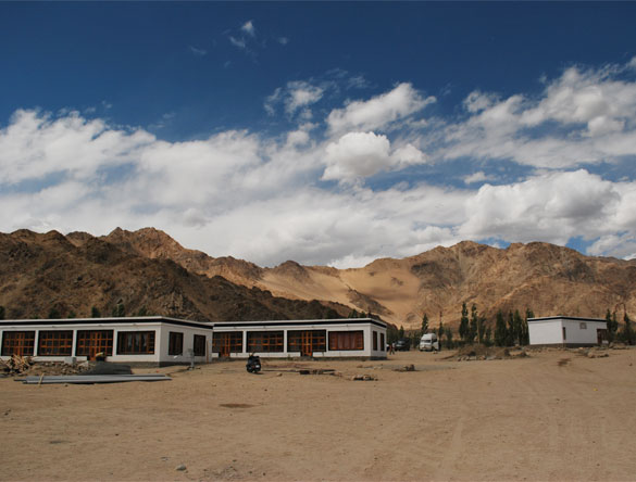 3 Idiotas Rancho's school Ladakh
